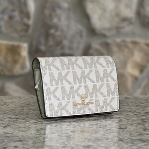 Michael Kors Jet Set Logo Medium Bifold Wallet